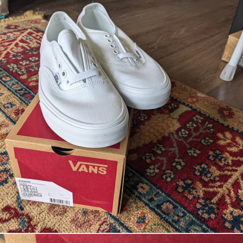 Vans True White Authentic Sneakers